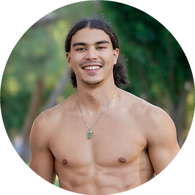 9 - Ismael Leon