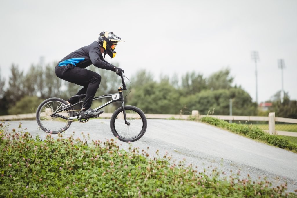 BMX (Bicycle Moto Crossen akronimoa) txirrindularitzaren modalitate akrobatiko bat da. Kalifornian sortu zen 1970eko hamarkadan eta 2008ko Olinpiar jokoetatiketatik kirol olinpikoa da.