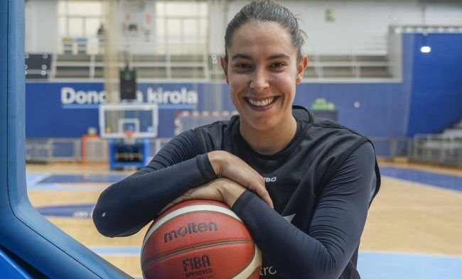 Lara Gonzalez: «Bi urteren ostean Lara desberdin bat itzuli da Donostiara, eraberritua»